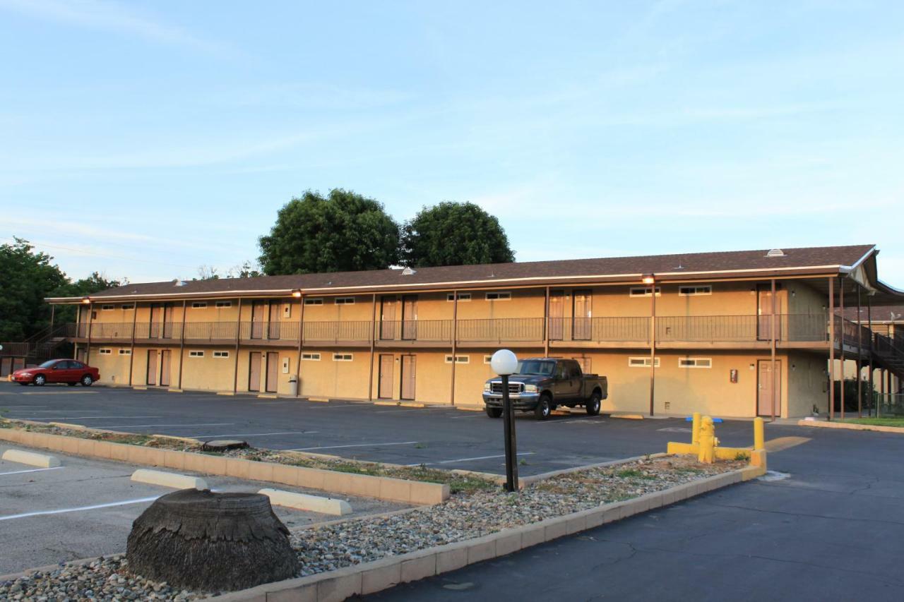Menifee Inn Exterior photo